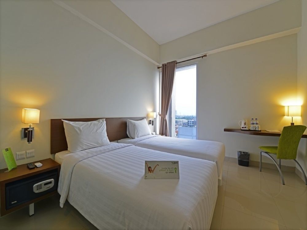 Ibis Budget Cikarang Festival Bekasi Exterior foto