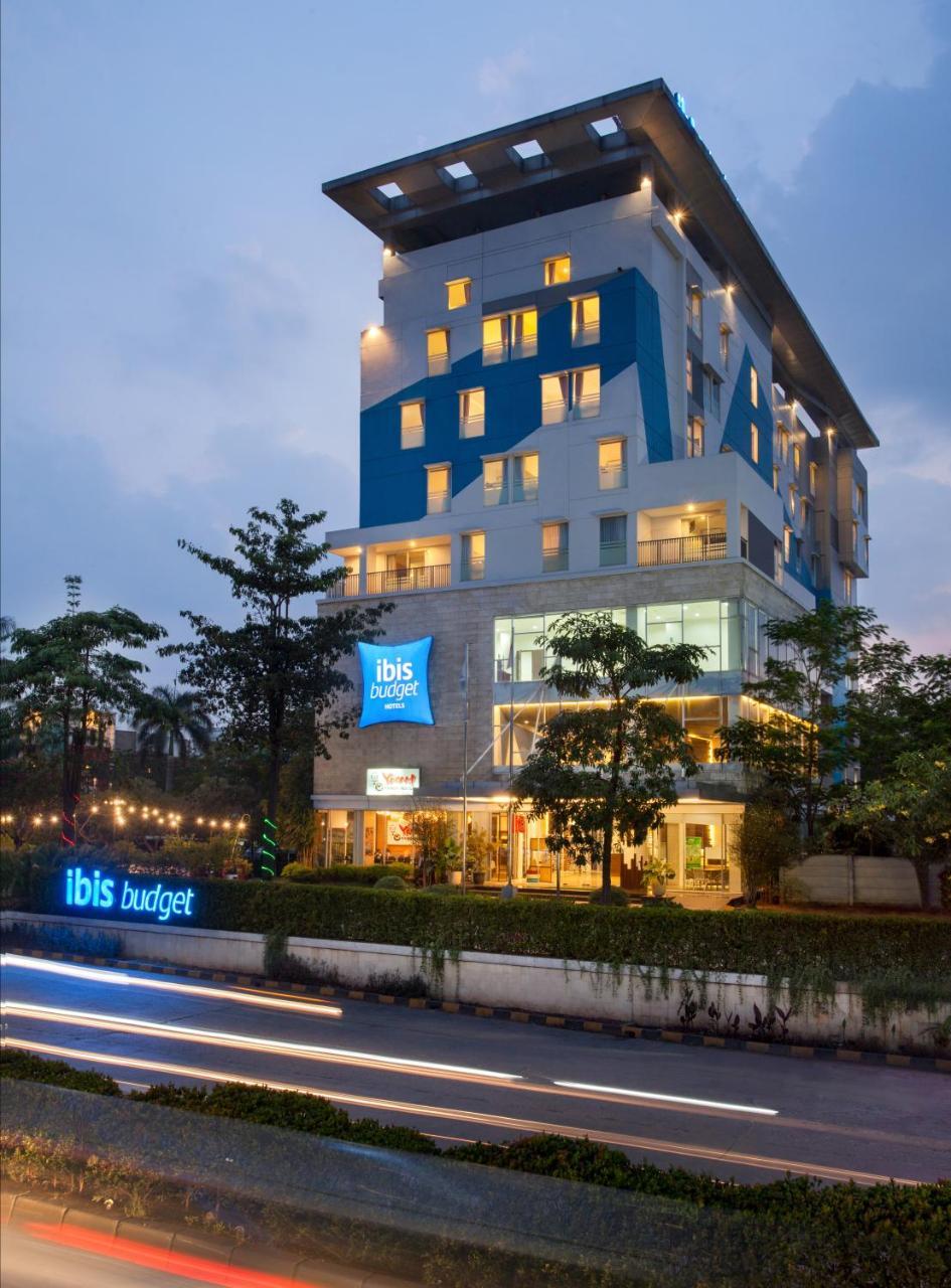 Ibis Budget Cikarang Festival Bekasi Exterior foto